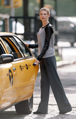 Behati Prinsloo pic #607524